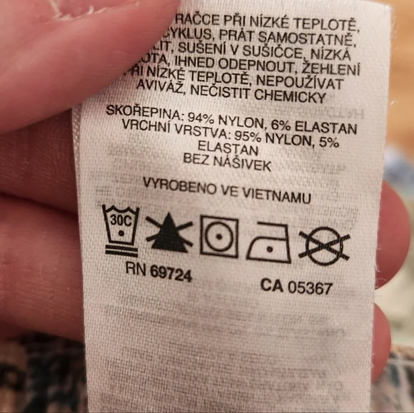 EUC Columbia Multicolor Patterned Cargo Shorts - Picture 10 of 10